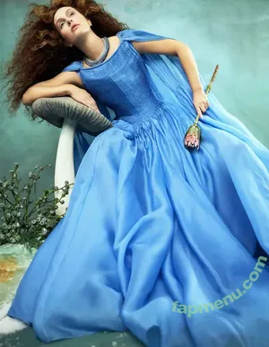 Leighton Meester / itsmeleighton nude photo #0117