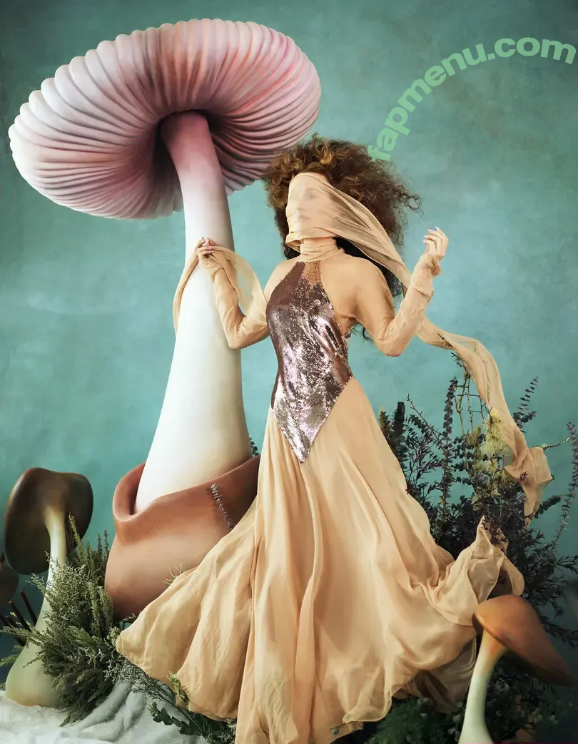 Leighton Meester nude photo #0114 (itsmeleighton)