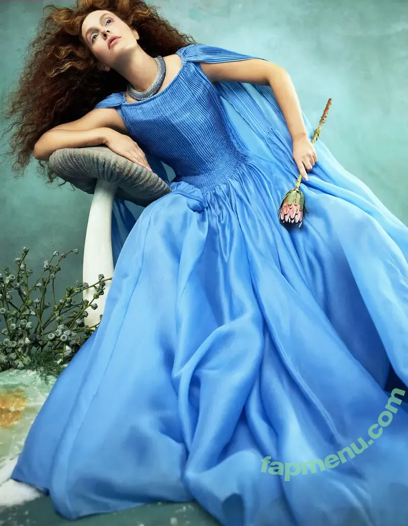 Leighton Meester nude photo #0117 (itsmeleighton)