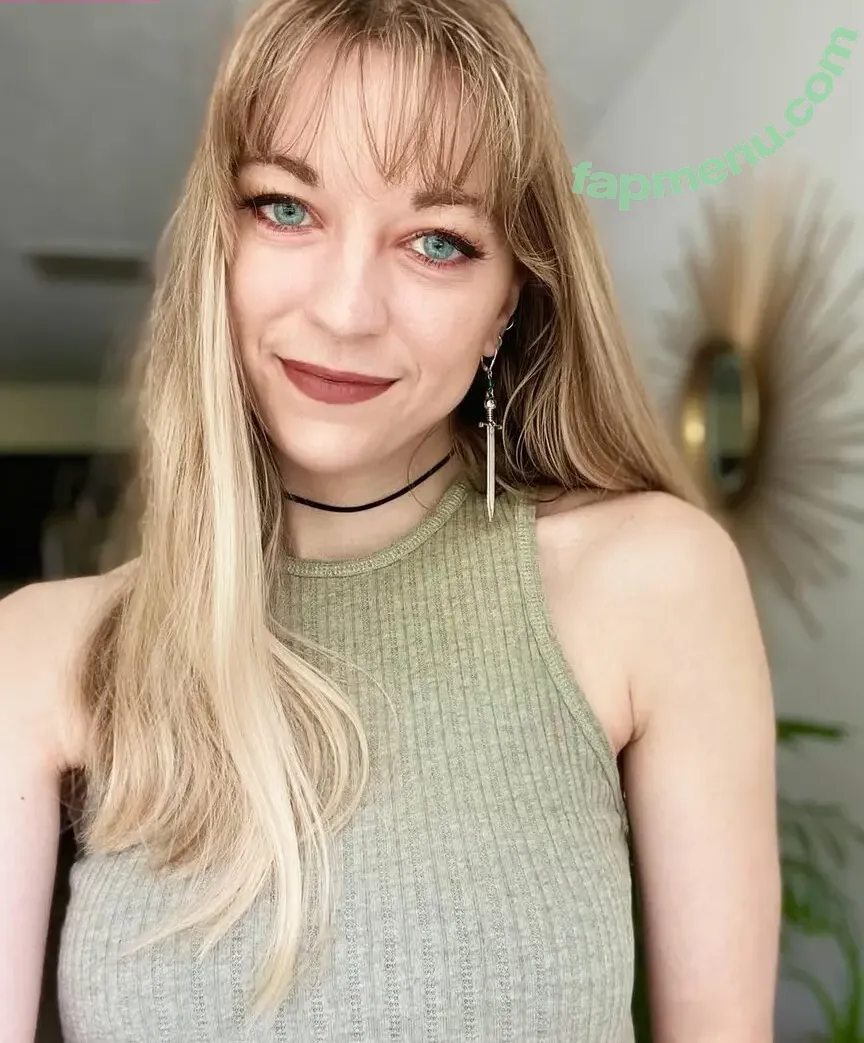 LeighXP nude photo #0020 (LeighXP)