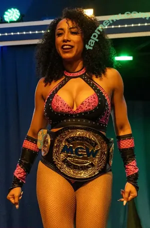 Leila Grey / Miss_LeilaGrey / dear.leyla nude photo #0320