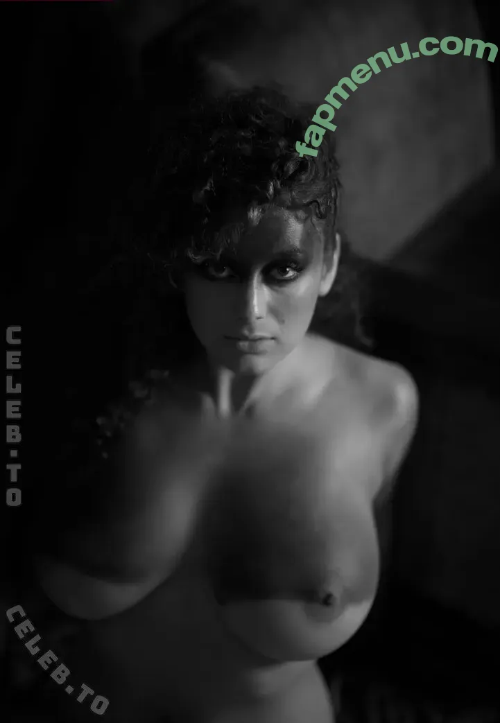 Leila Lowfire nude photo #0638 (Leilalowfire)