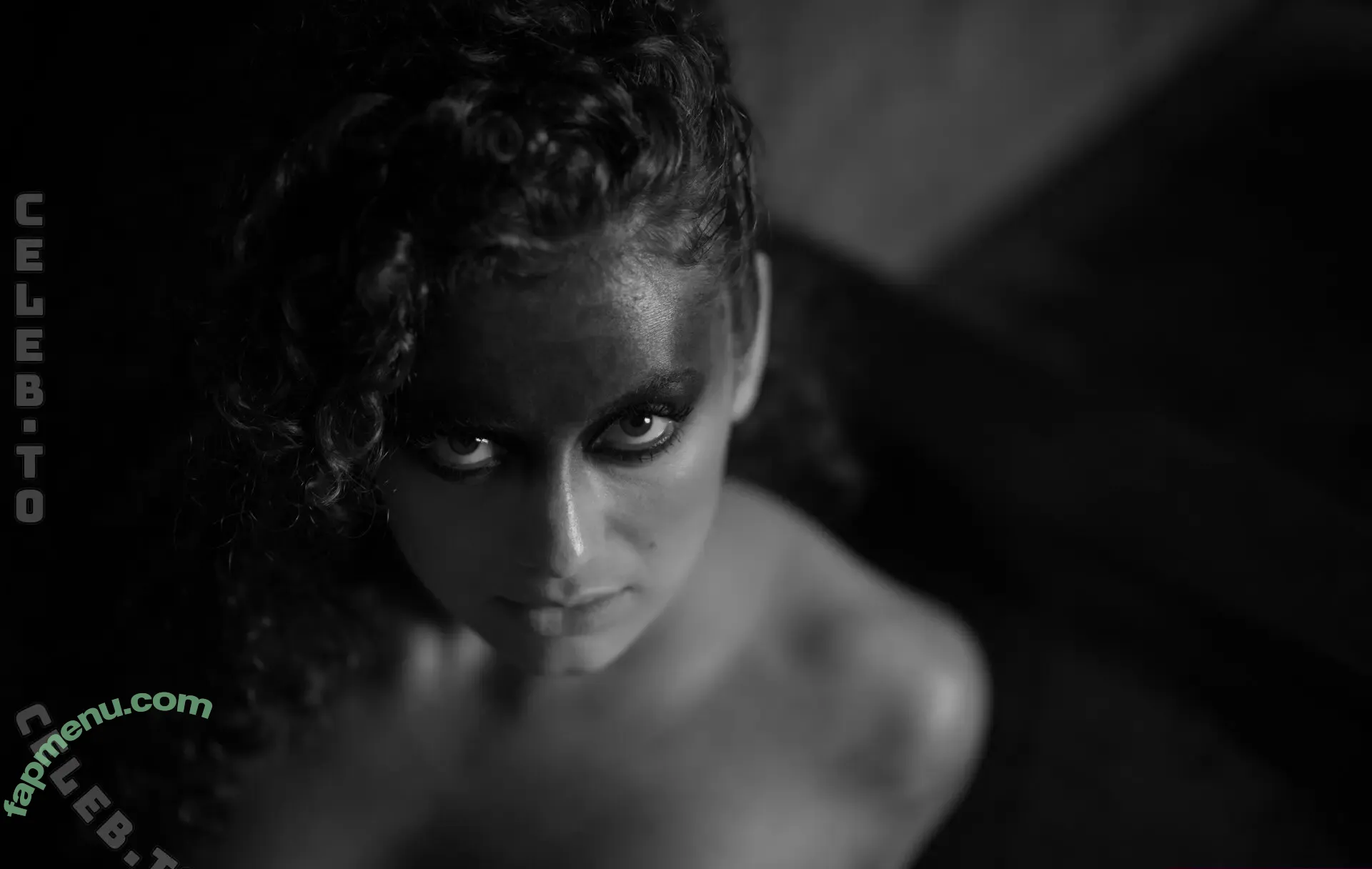 Leila Lowfire nude photo #0640 (Leilalowfire)