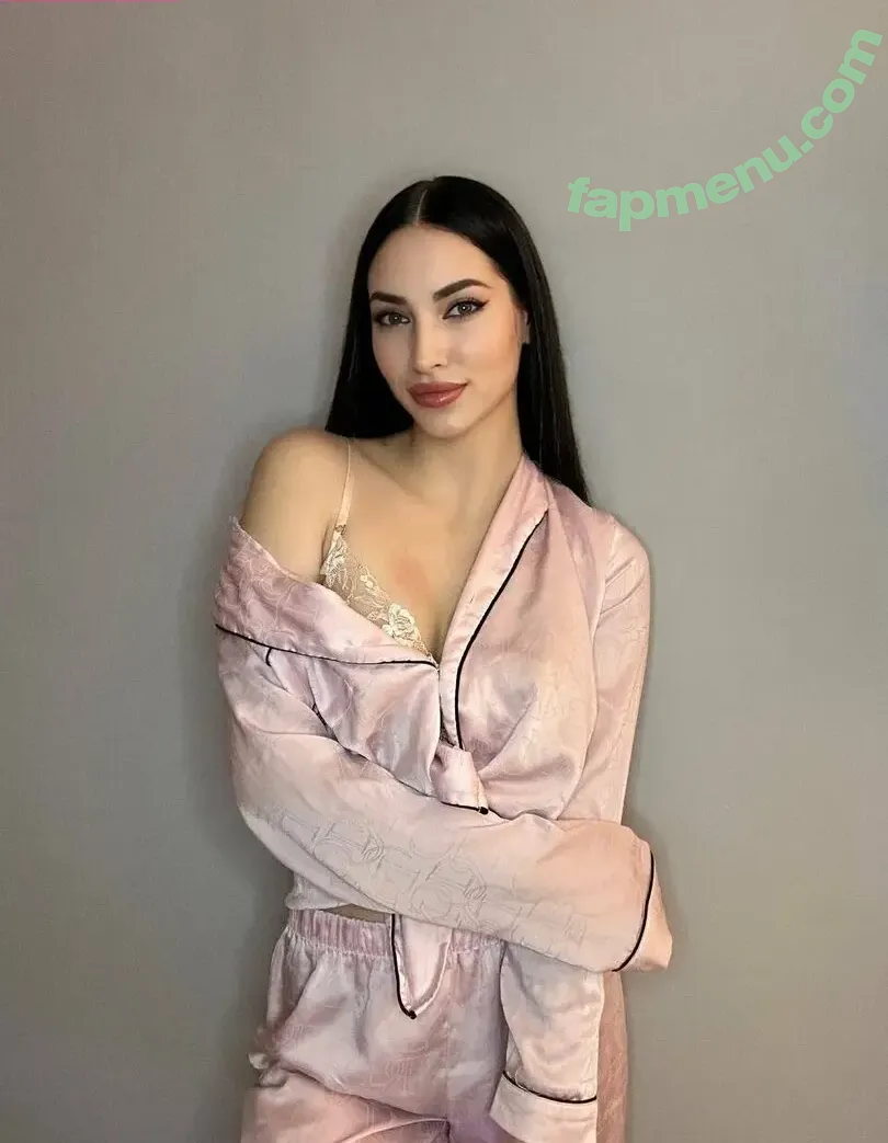 leila34366 nude photo #0022 (leila34366)