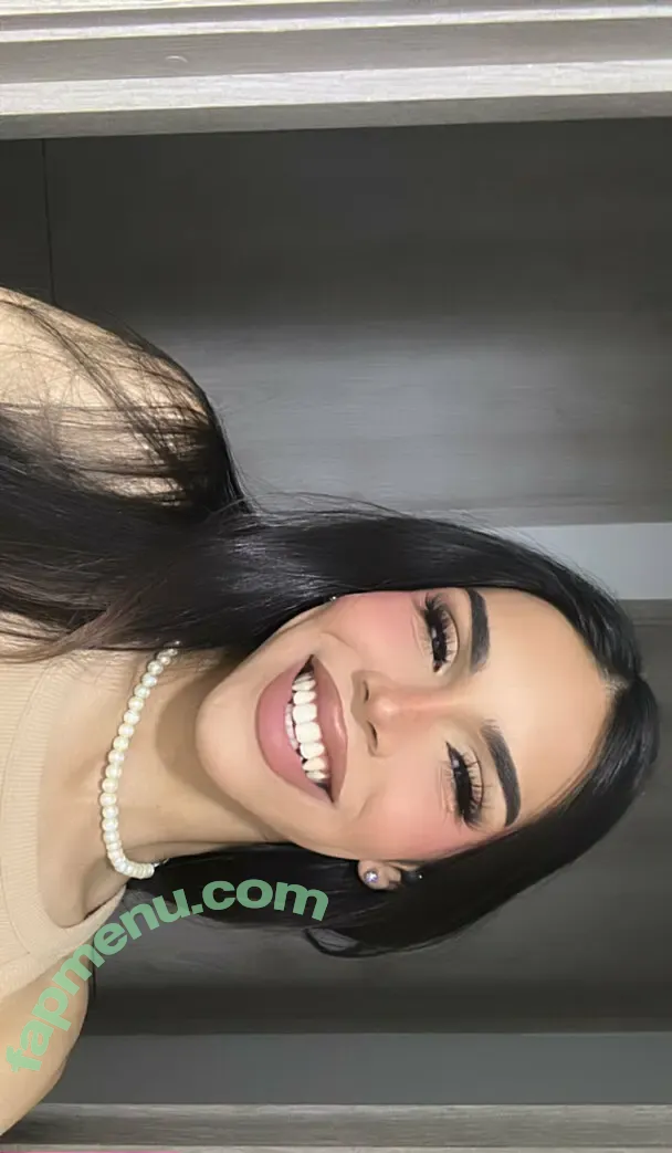 leilacannno nude photo #0014 (leilacannnno)