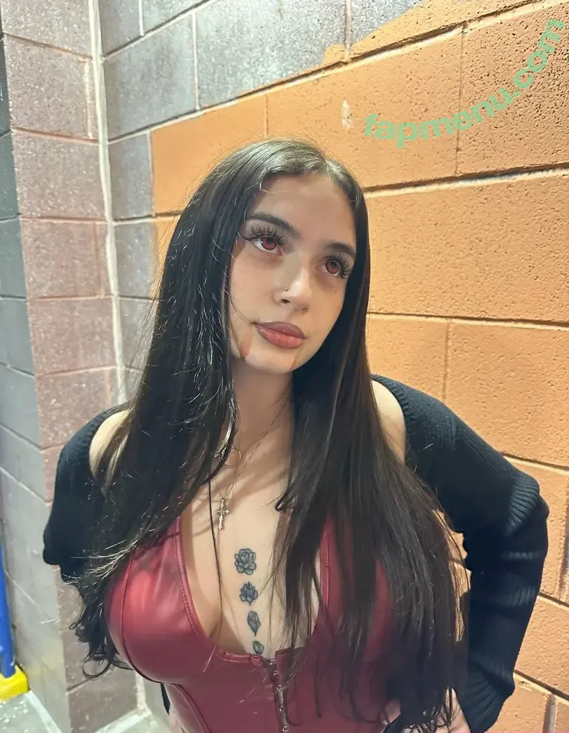 leilamaexo nude photo #0013 (leilamaeexo)