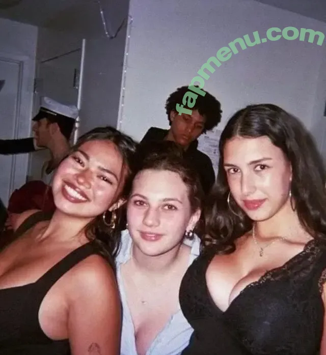 Leilani Azalea nude photo #0144 (leilaandazalea / leilaniazaleaa)