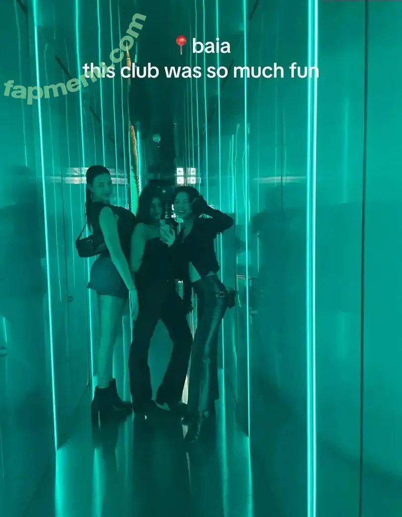 Leilani Azalea nude photo #0167 (leilaandazalea / leilaniazaleaa)