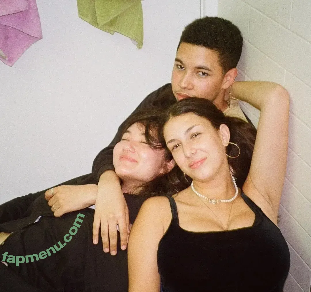 Leilani Azalea nude photo #0177 (leilaandazalea / leilaniazaleaa)