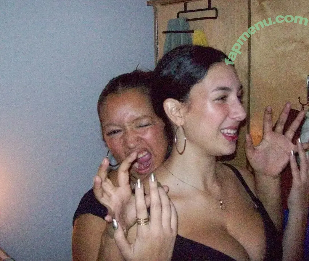 Leilani Azalea nude photo #0186 (leilaandazalea / leilaniazaleaa)