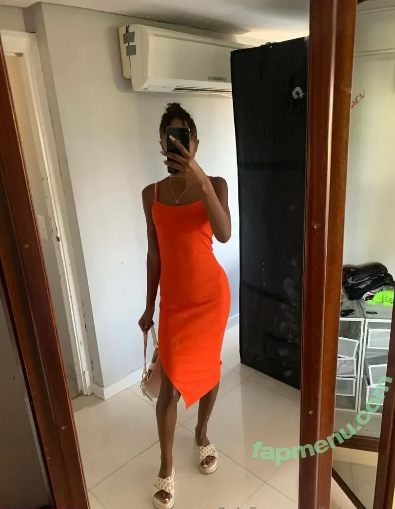 leilaswe nude photo #0022 (leilaswe0)