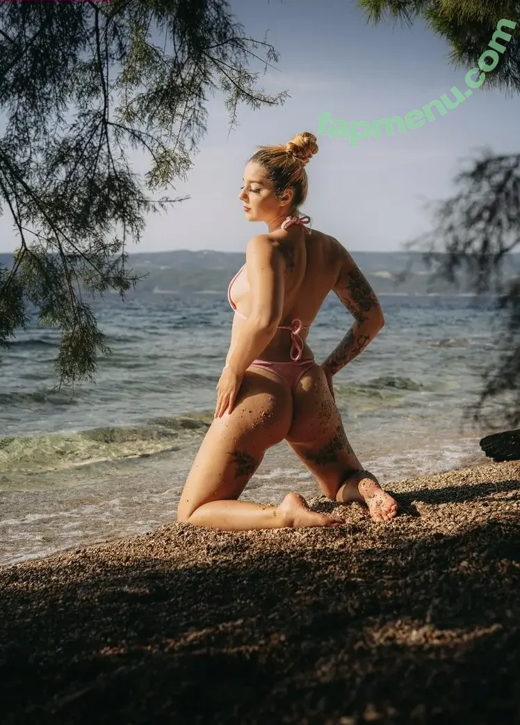 Leisy Lucy nude photo #0430 (Leisy_lucy / leisy_lucy_official / leisylucy)