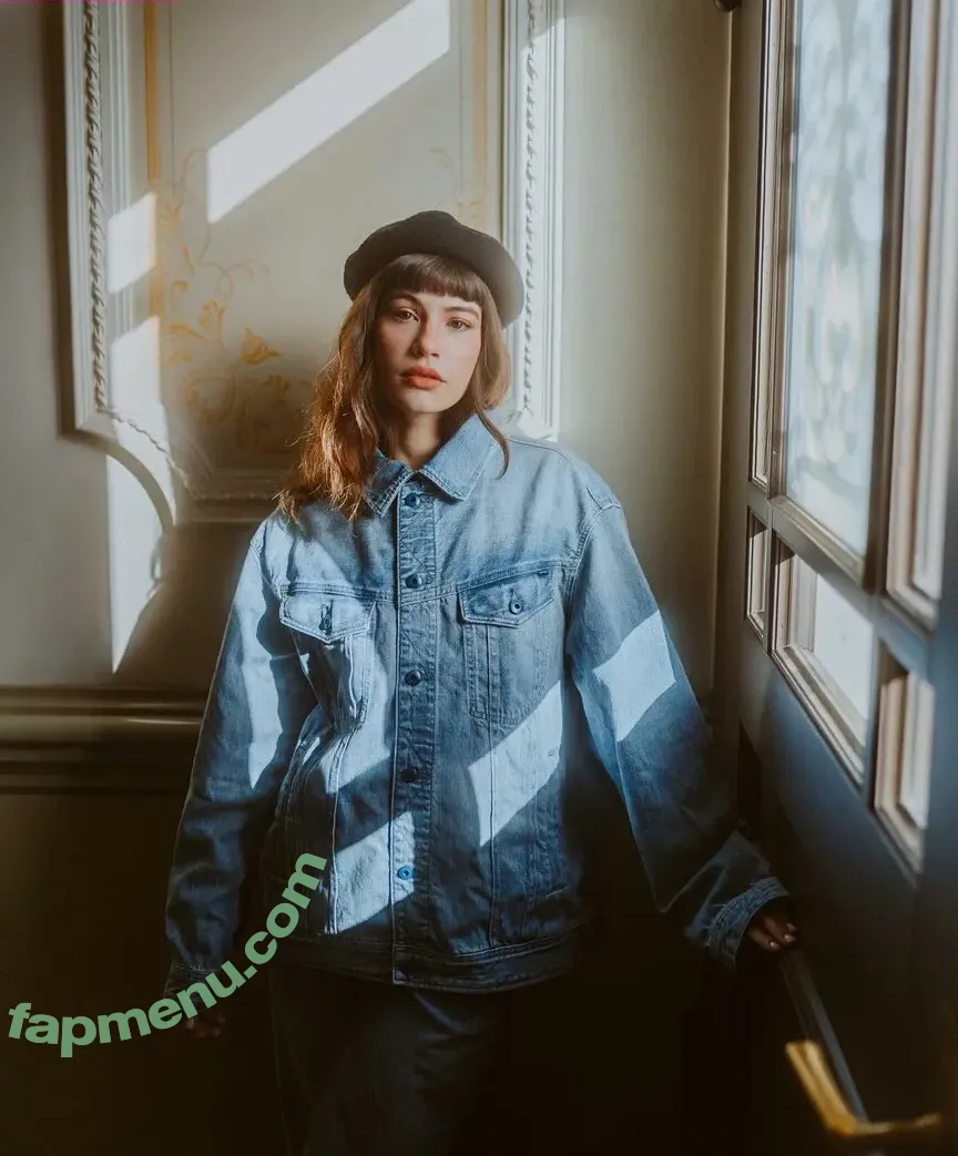 leleberlin nude photo #0052 (Lea Naumann)