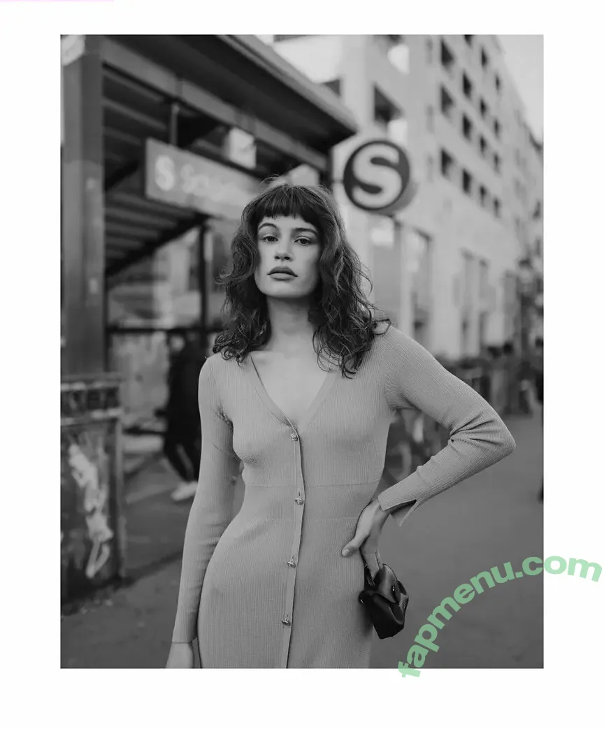 leleberlin nude photo #0063 (Lea Naumann)