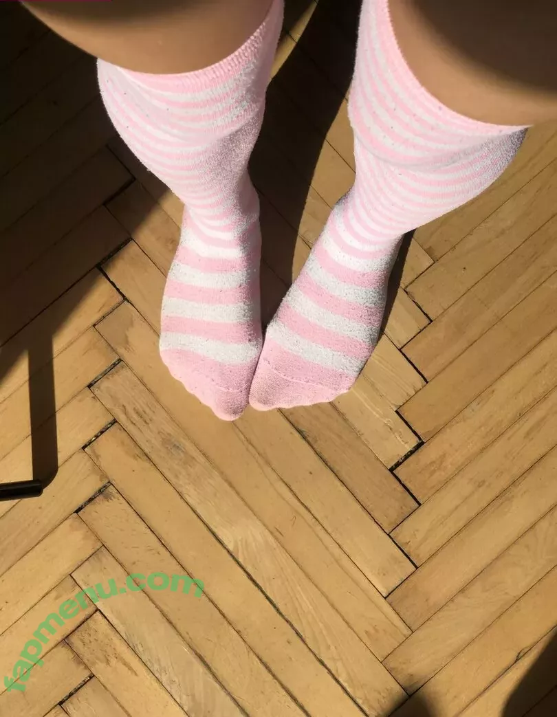 leliloo nude photo #0015 (lelilou.official)
