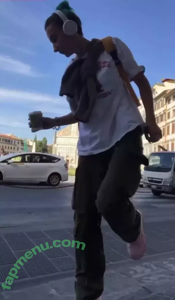 leliloo nude photo #0043 (lelilou.official)