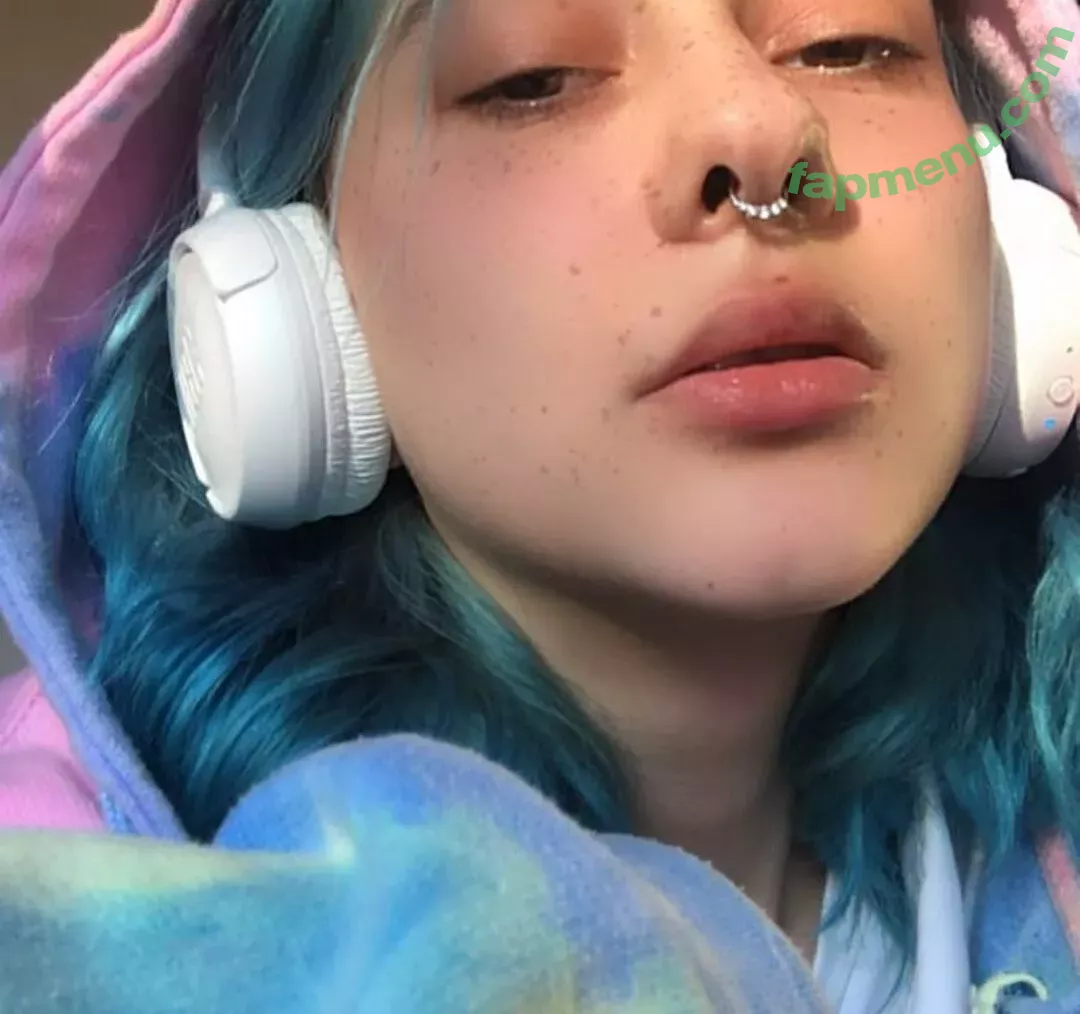 leliloo nude photo #0078 (lelilou.official)