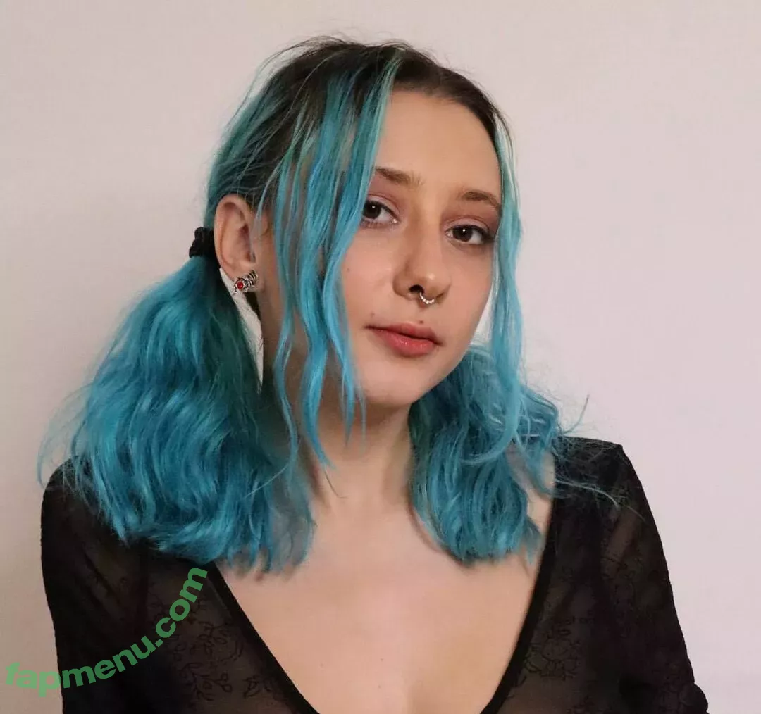 leliloo nude photo #0095 (lelilou.official)
