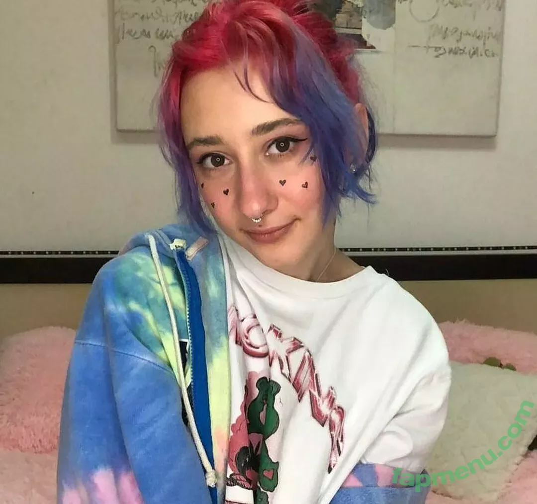 leliloo nude photo #0126 (lelilou.official)
