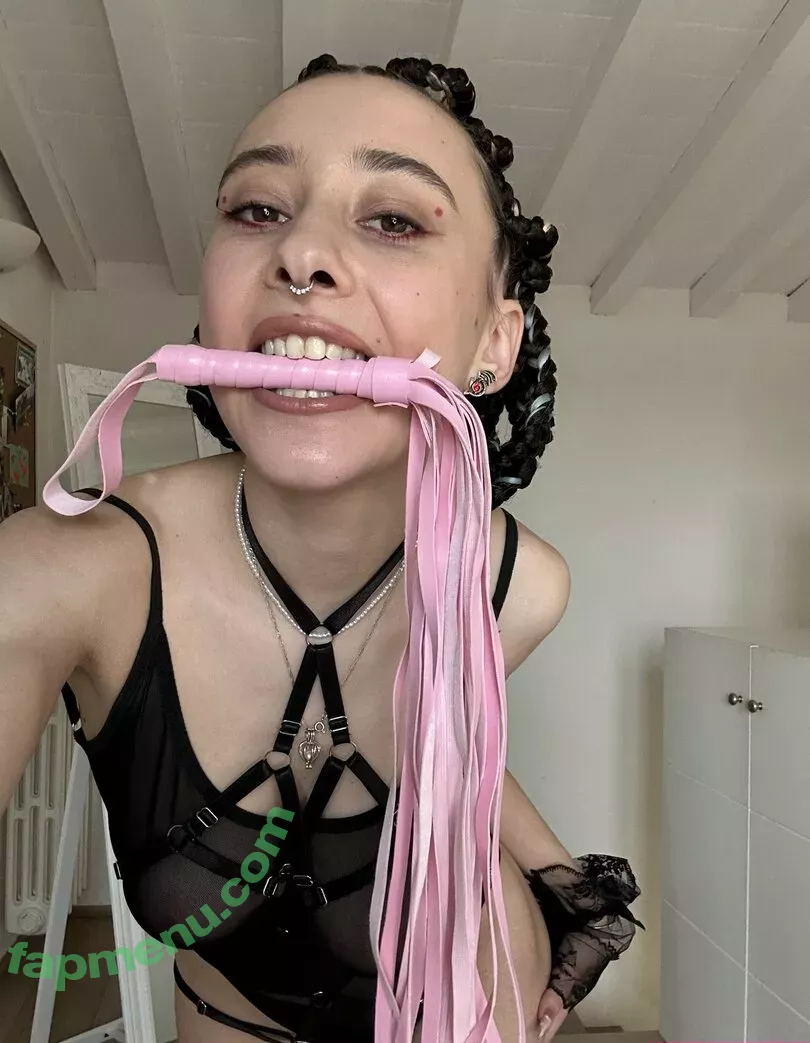 leliloo nude photo #0259 (lelilou.official)