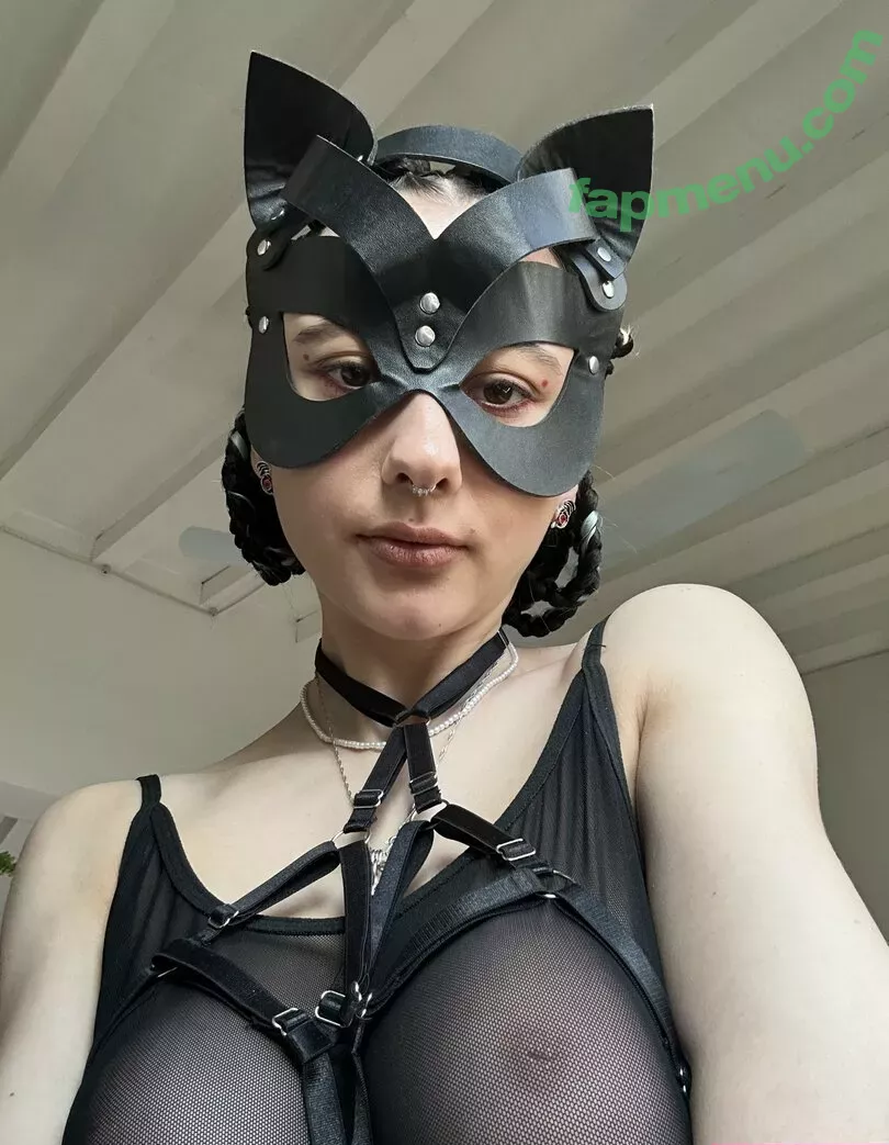 leliloo nude photo #0288 (lelilou.official)