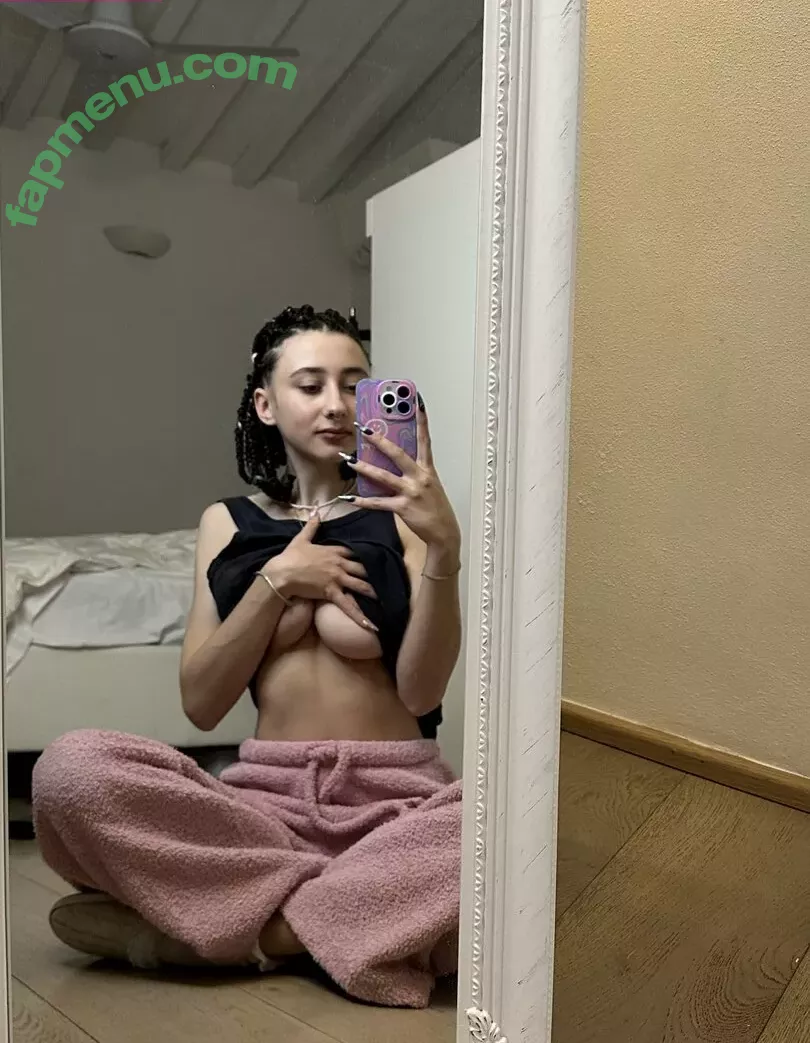 leliloo nude photo #0310 (lelilou.official)