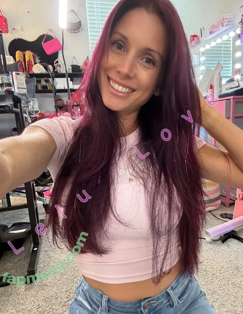 Lelulove nude photo #0070 (Lelu Love / lelulovexo)