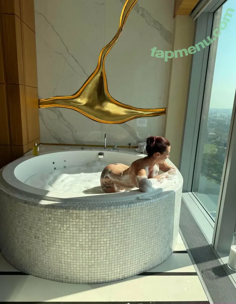 lelya_ruby nude photo #0049 (lelyamusic)