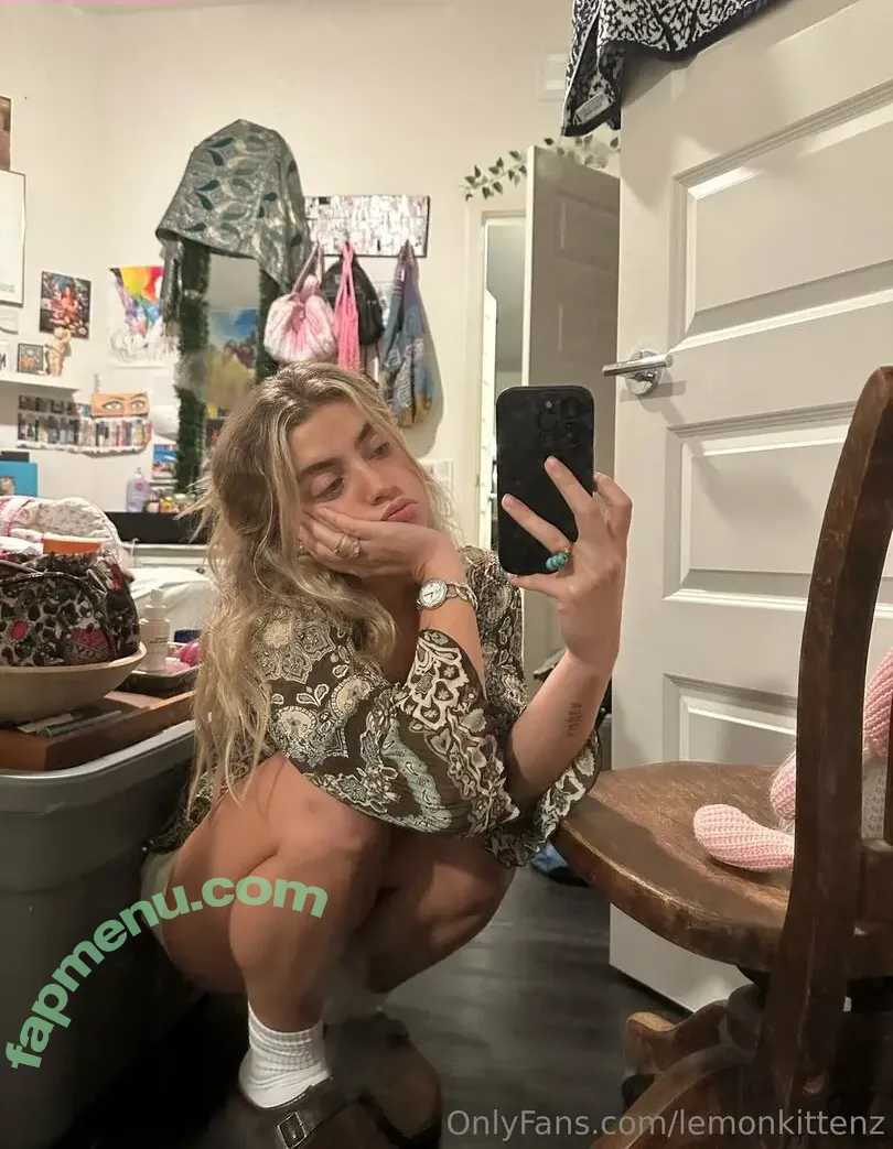 lemonkittenz nude photo #0001 (lemonkittenz)