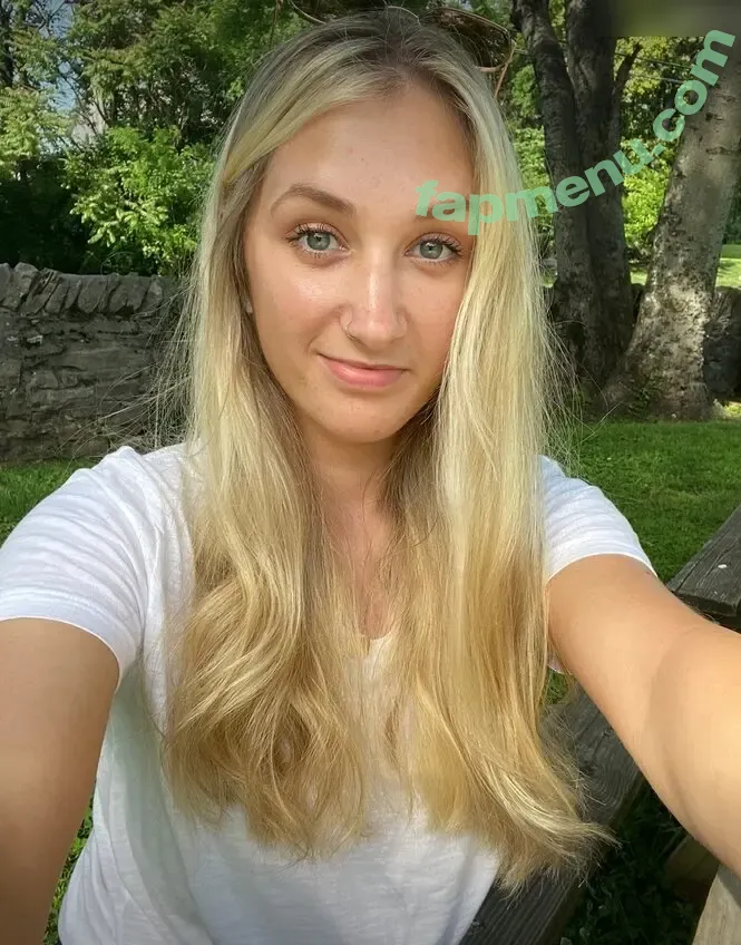 Lena.bayer nude photo #0048 (lenabayer_)