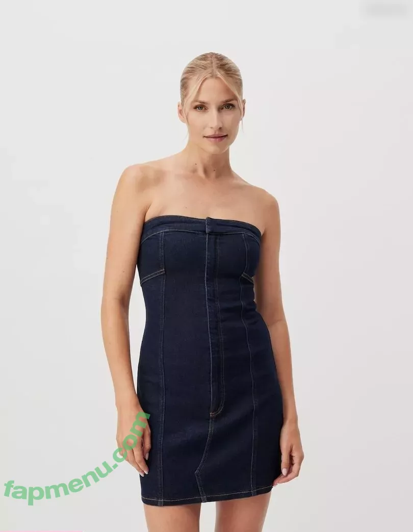 Lena Gercke nude photo #0733 (LenGercke / LenaGerckeOfficial / lenagercke)