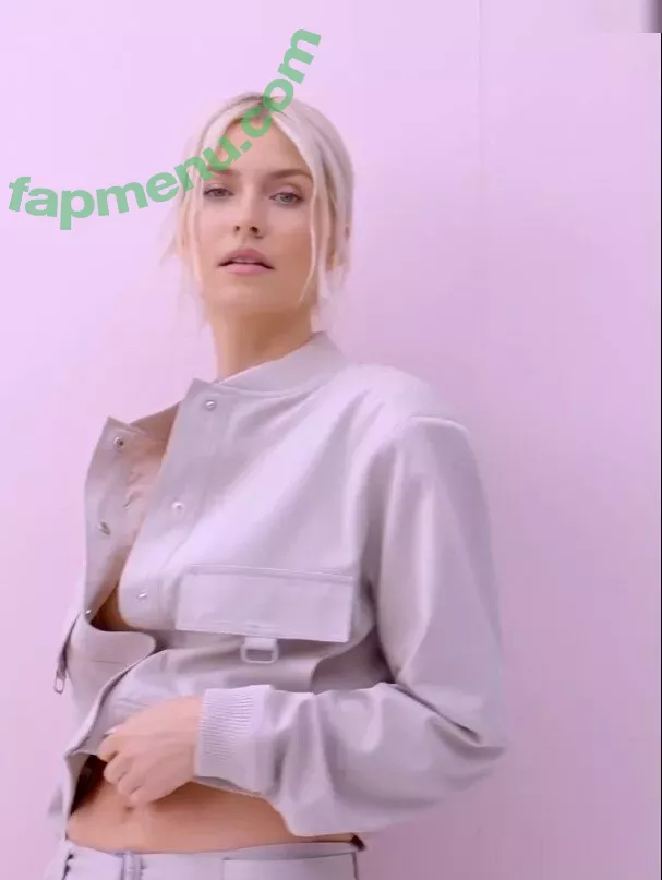 Lena Gercke nude photo #0736 (LenGercke / LenaGerckeOfficial / lenagercke)