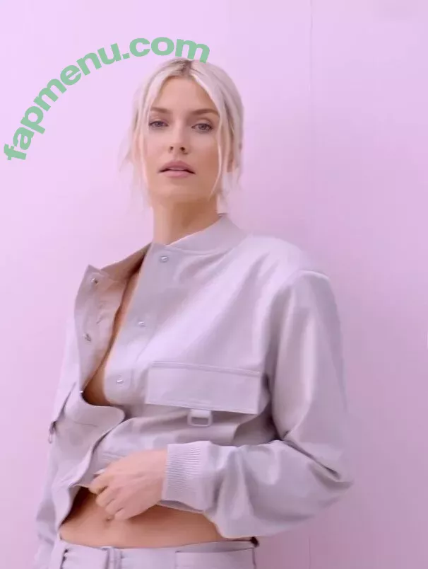 Lena Gercke nude photo #0739 (LenGercke / LenaGerckeOfficial / lenagercke)