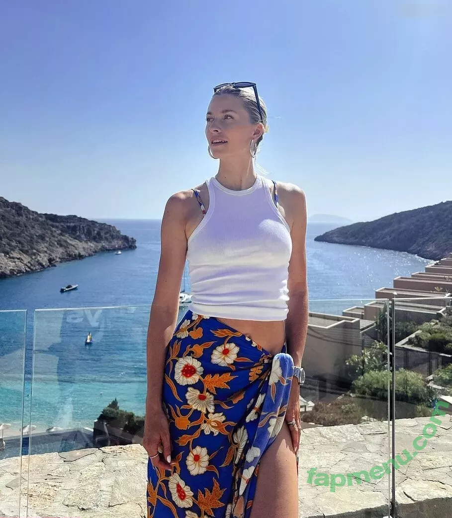 Lena Gercke nude photo #0854 (LenGercke / LenaGerckeOfficial / lenagercke)