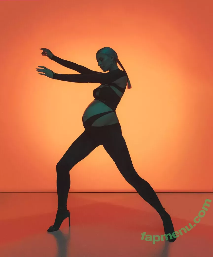 Lena Gercke nude photo #0897 (LenGercke / LenaGerckeOfficial / lenagercke)