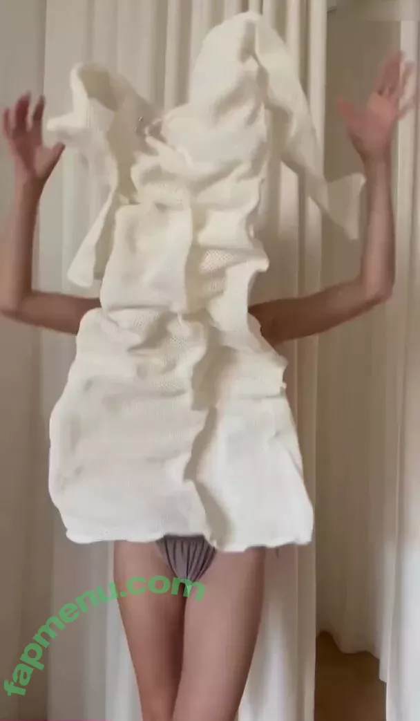 Lena Gercke nude photo #0987 (LenGercke / LenaGerckeOfficial / lenagercke)