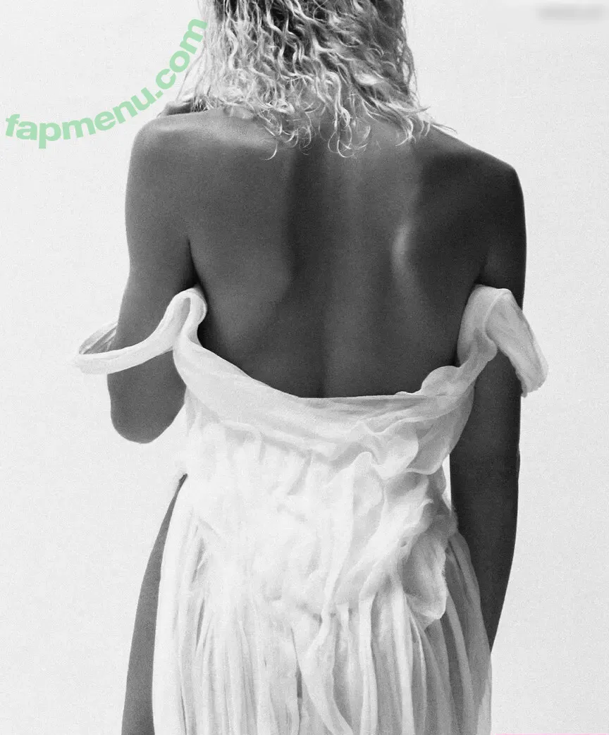 Lena Gercke nude photo #1264 (lenagercke)