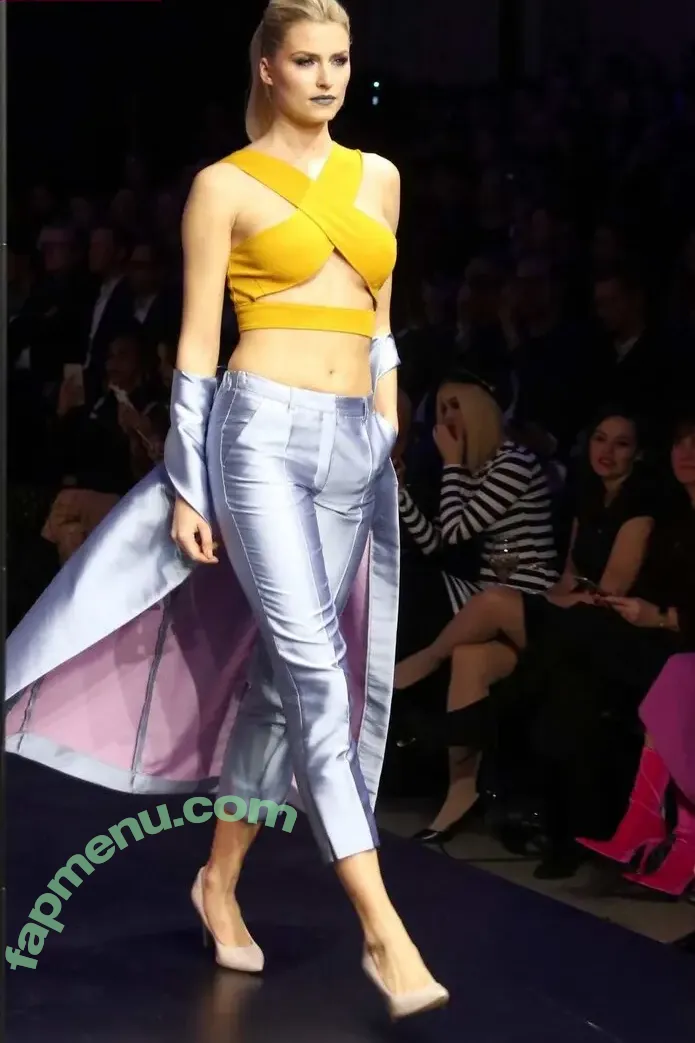 Lena Gercke nude photo #1399 (lenagercke)