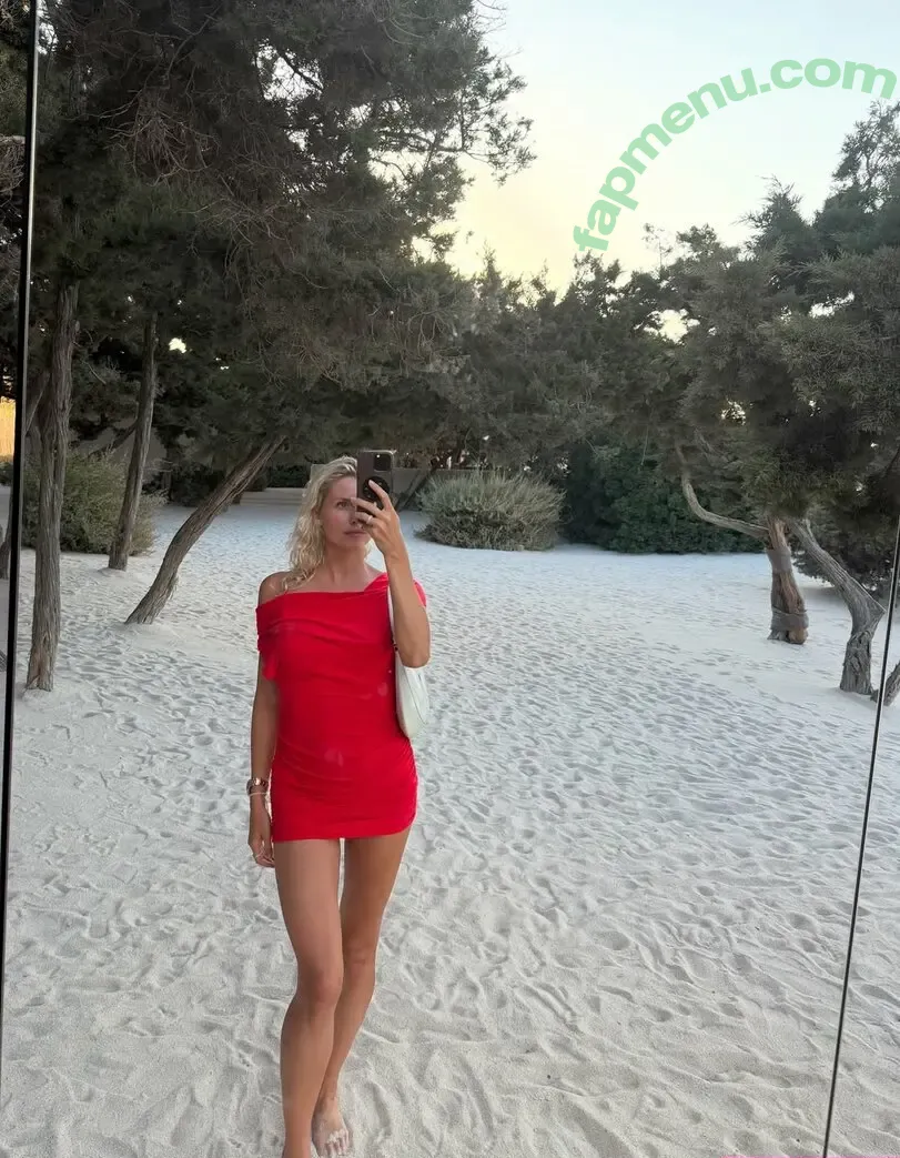 Lena Gercke nude photo #1485 (lenagercke)
