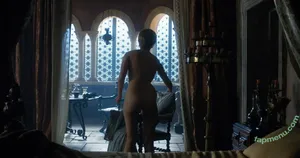 Lena Headey / iamlenaheadey nude photo #0117