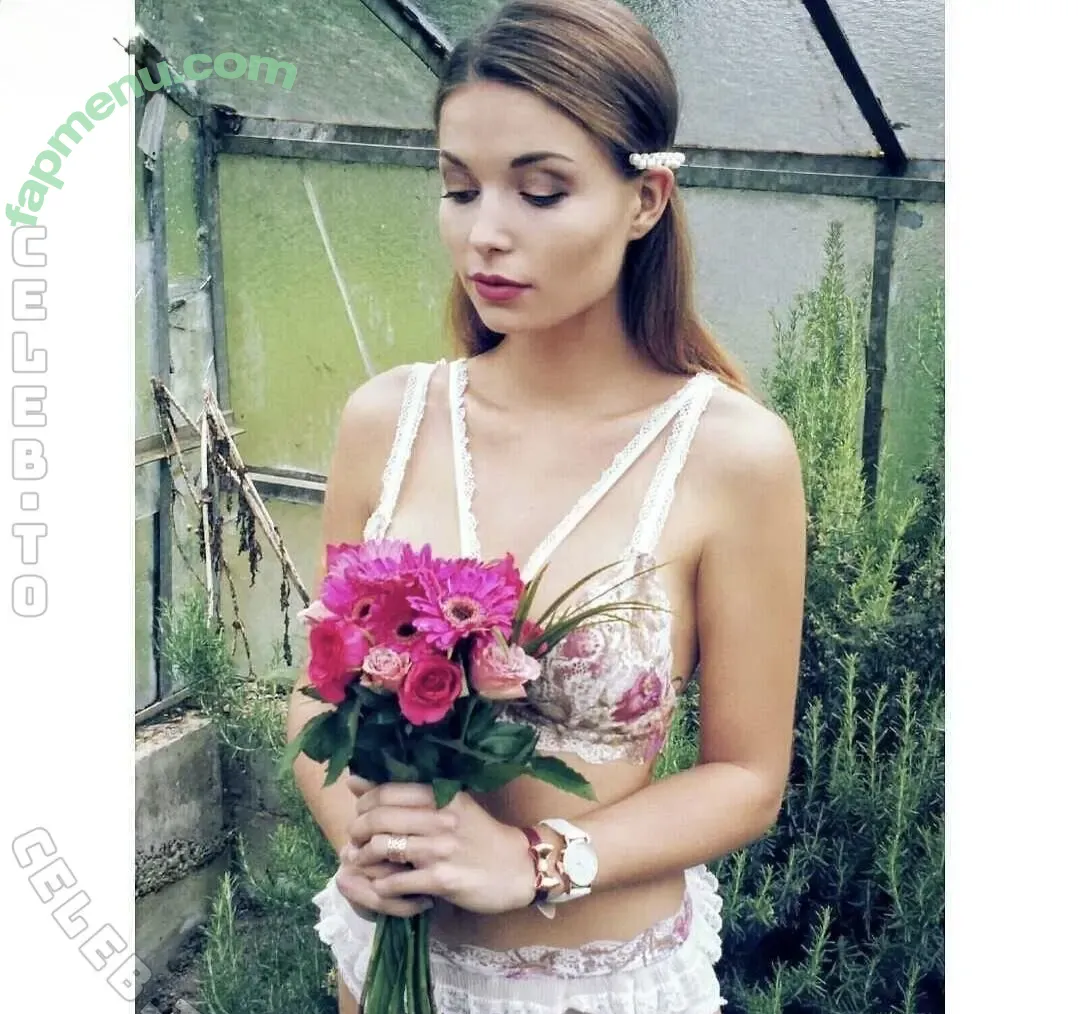 Lena Meckel nude photo #0066 (lenameckel)