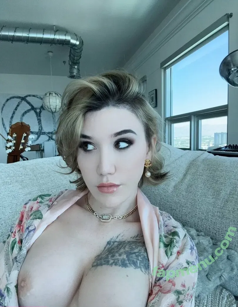 Lena Moon nude photo #0093 (Lena Kelly / lenamoonxo)