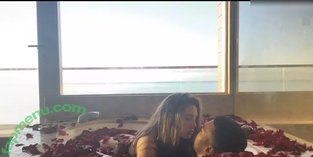 Lena Paul nude photo #3348 (LenaIsAPeach / Lena_Paulx / lenapaulxo)