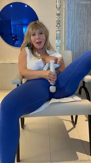 Lena Paul / LenaIsAPeach / Lena_Paulx / lenapaulxo nude photo #4142