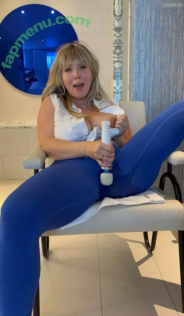 Lena Paul nude photo #4142 (LenaIsAPeach / Lena_Paulx / lenapaulxo)