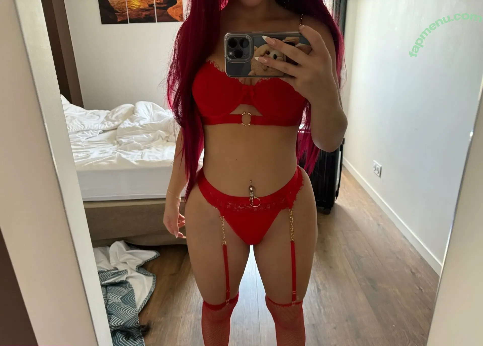 lena.pssst nude photo #0118 (kittyy.babyxo / reel)