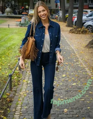 Lena Schwender / Lena ✨ / lenaschwender_ nude photo #0093