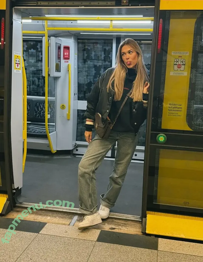 Lena Schwender nude photo #0071 (Lena ✨ / lenaschwender_)