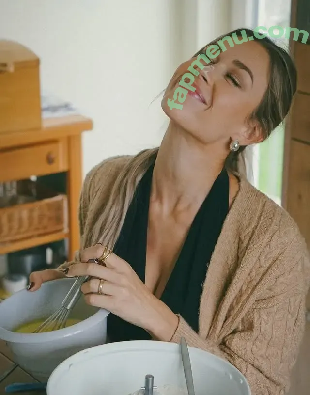 Lena Schwender nude photo #0086 (Lena ✨ / lenaschwender_)