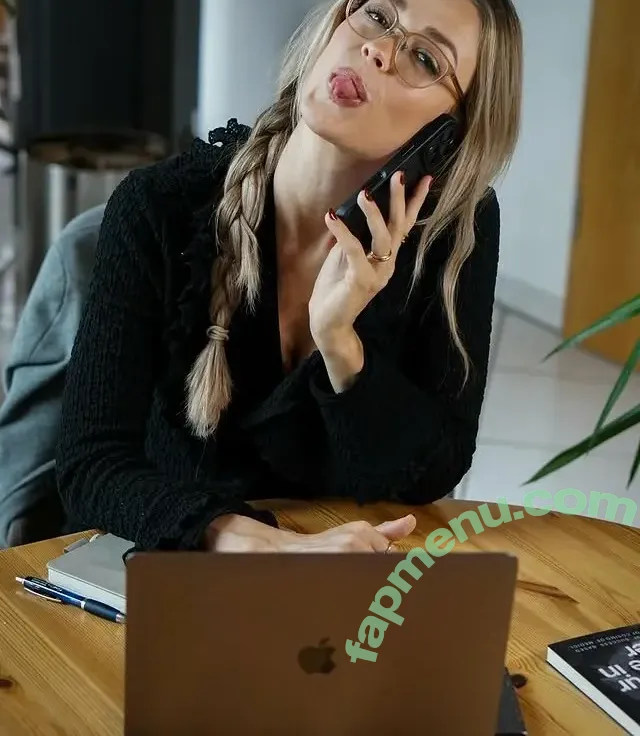 Lena Schwender nude photo #0091 (Lena ✨ / lenaschwender_)